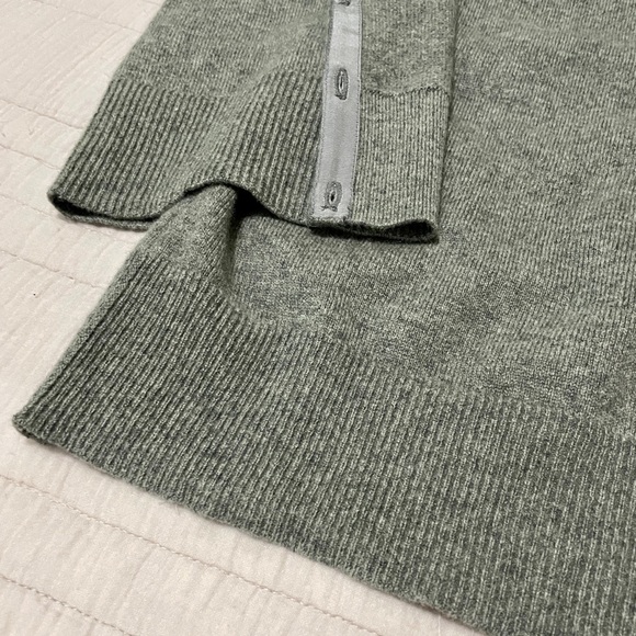 100% Cashmere Cardigan and Vest Combo - Picture 11 of 11